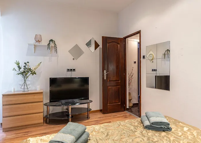 City Vibes Apartment - 3 Bdrms
